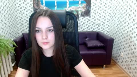 snow_queen55 online show from April 2, 10:24 am