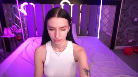 snow_whiteeex online show from March 30, 7:08 am