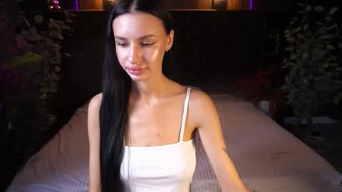 snow_whiteeex online show from October 3, 6:07 am