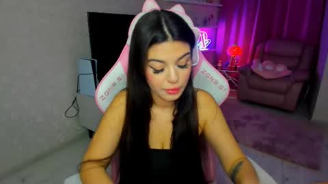 snowingwinter online show from November 30, 7:51 pm