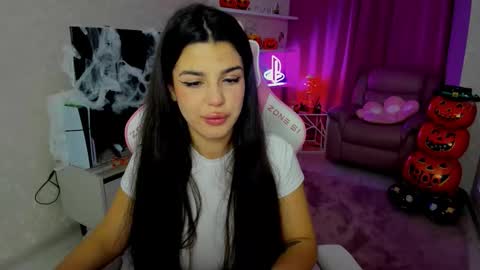 snowingwinter online show from November 2, 7:28 pm