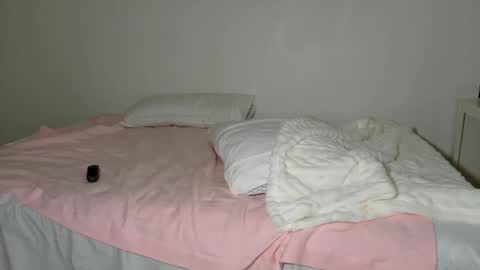 Babygirl Ivy online show from April 3, 11:47 pm