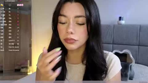 IG Soffimoon   I THANK YOU FOR LEAVING YOUR FOLLOW online show from March 6, 9:10 pm