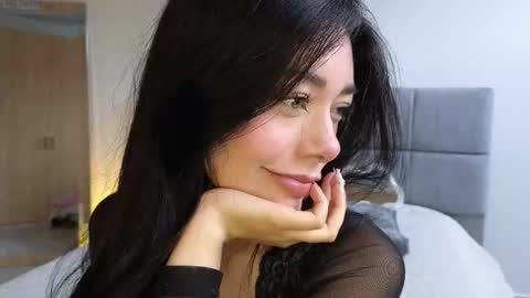 IG Soffimoon   I THANK YOU FOR LEAVING YOUR FOLLOW online show from February 19, 8:40 pm