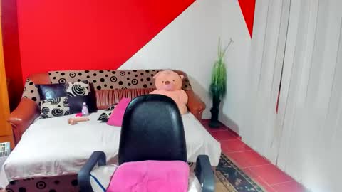 Soffy online show from October 16, 4:15 am