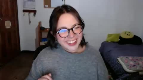 Sofi Lynch online show from February 5, 7:33 am