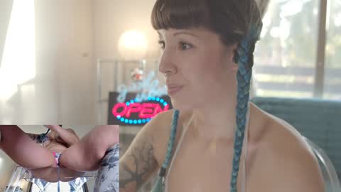 Sofi Mora online show from January 24, 4:39 pm