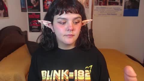 Sofi online show from February 18, 10:03 pm