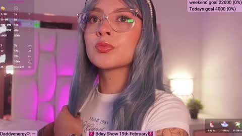 Sofi online show from February 10, 11:36 am