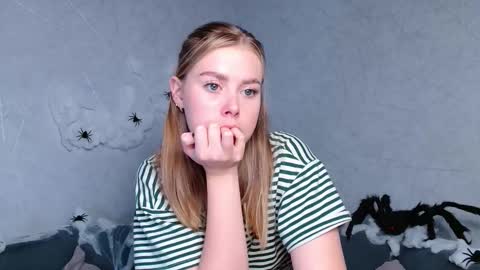 Sofia here online show from October 8, 12:48 am