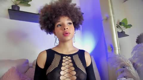 S O F I A  online show from April 10, 8:26 pm