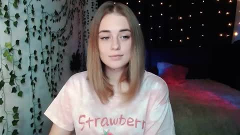 sofia_rosemary online show from September 14, 11:08 am