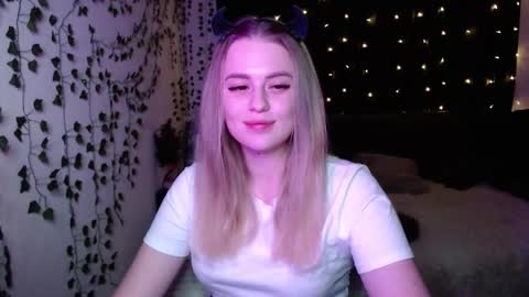 sofia_rosemary online show from February 21, 12:39 pm