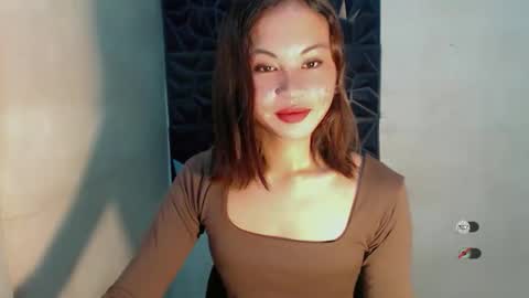 sofia_sweetheart18 online show from October 17, 5:43 am