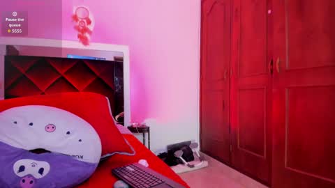 Sofia walke online show from June 2, 11:50 pm