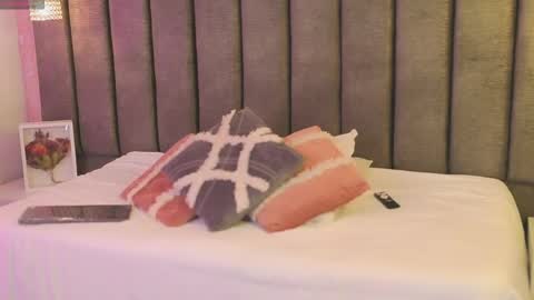 Sofi online show from April 21, 11:06 am