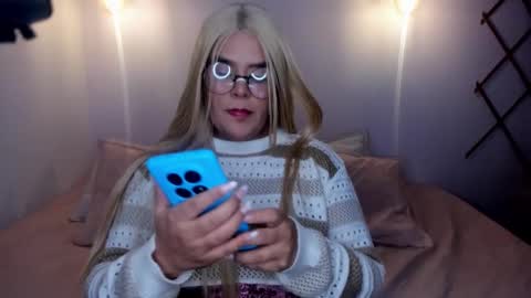 Sofi cortes626 Ig online show from September 16, 3:58 am