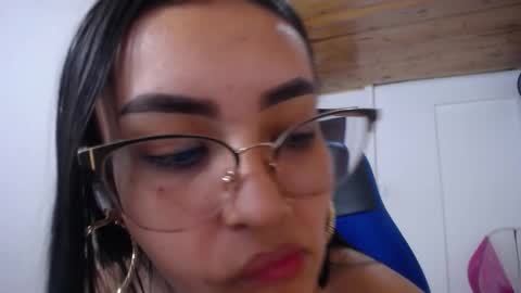 Sofia online show from October 4, 2:32 pm