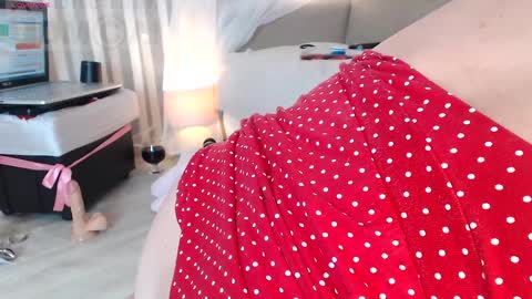    Sofia      welcome to my room      online show from January 18, 10:17 pm