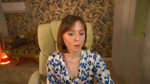 SofiaLuxuryy online show from April 4, 3:33 pm