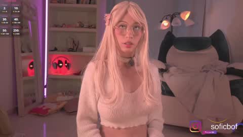 Sofi  online show from September 19, 9:47 pm