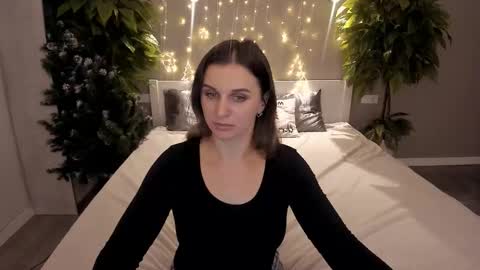 Sofi online show from December 18, 8:46 pm