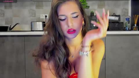 Sofiewild25 online show from September 17, 1:09 pm