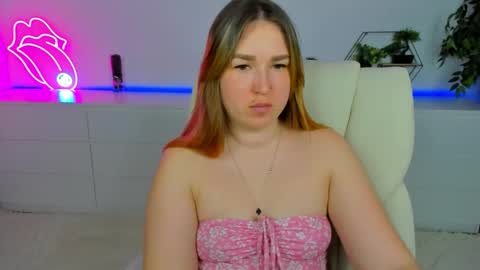 sofii_darling online show from February 15, 5:34 pm