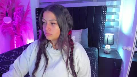 Sofia online show from March 3, 4:10 am