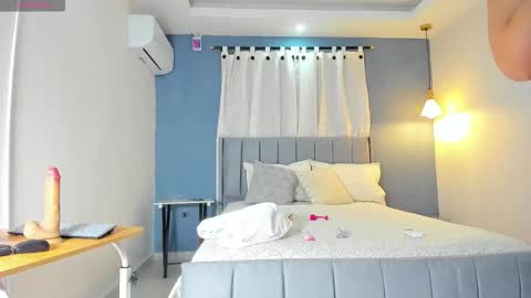 Laura online show from January 31, 7:11 pm