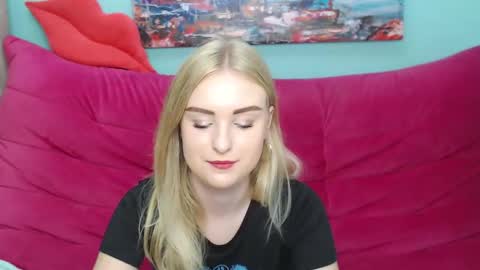 Sofie  online show from September 18, 4:44 am