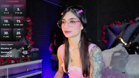 Sol  online show from February 26, 9:36 pm