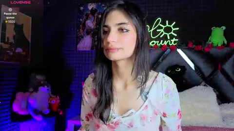 Sol  online show from August 4, 8:26 pm