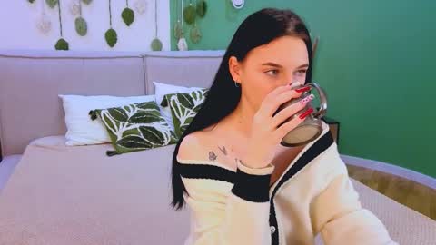 Catherine online show from February 3, 2:44 pm