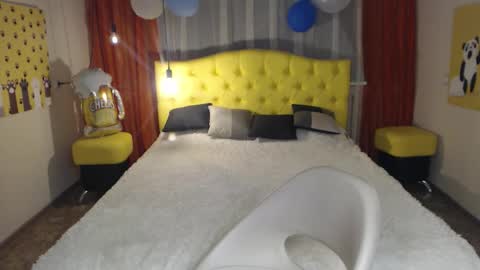 sondrariddle online show from September 17, 11:58 pm