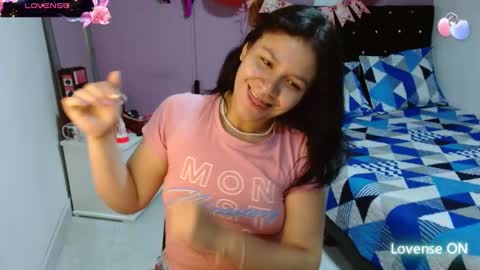 sonialatin69 online show from February 20, 8:39 am