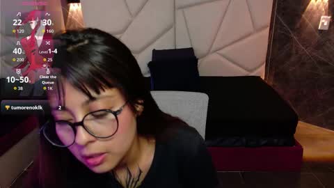 Sophi  online show from October 20, 1:25 pm