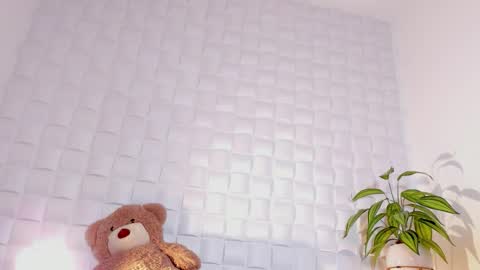 Sophia Howland online show from March 18, 10:37 pm