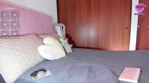    online show from November 14, 11:43 am