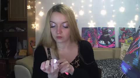 SophiaSonata online show from December 13, 6:38 pm