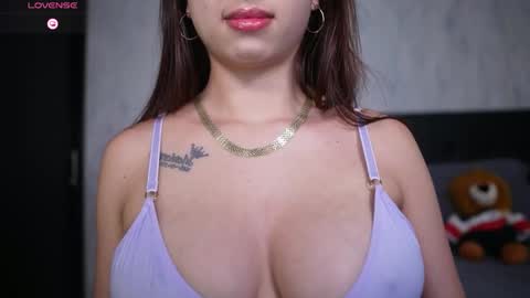 Sophy online show from December 18, 1:32 am