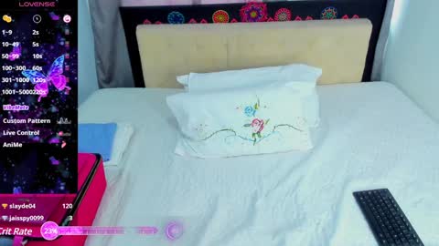 Sophia  online show from February 1, 3:39 pm