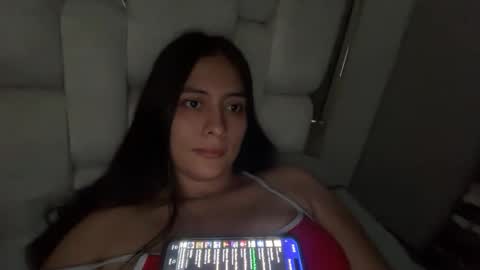 Sophie online show from May 6, 10:25 pm