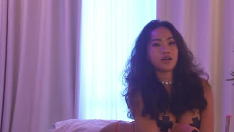 Sophie online show from May 9, 4:47 am