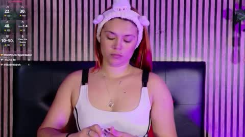 sophie_new25 online show from February 17, 12:48 pm