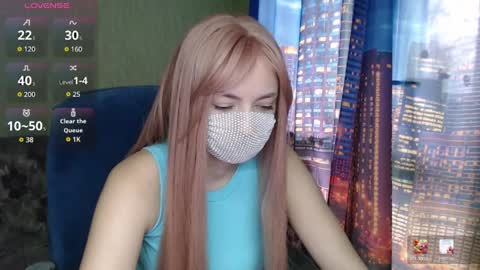 Sophie online show from April 5, 8:46 am