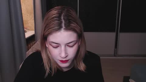 Sophie online show from March 6, 11:44 pm