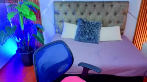 Sophy  online show from February 23, 6:07 pm