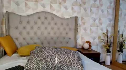 Sofia  online show from June 6, 11:11 pm