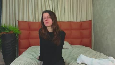 sorayanox online show from December 18, 3:28 pm